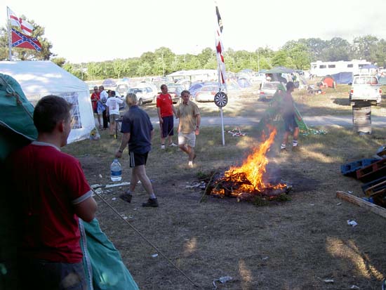 Pict2664_burnchair2